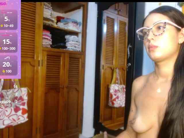 Scarlett22 Live Webcam on BongaCams