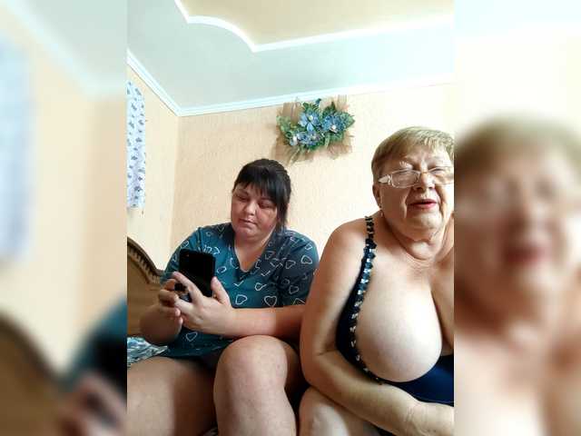 SweetLenaandNatalia live cam on BongaCams