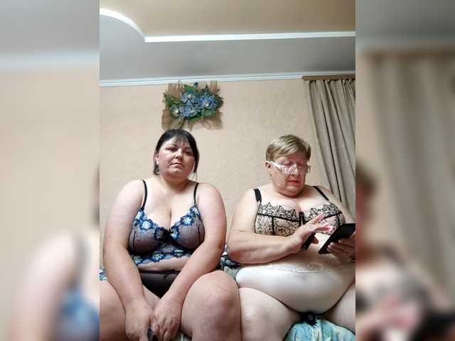 SweetLenaandNatalia couples live cam