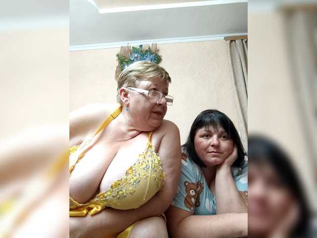 SweetLenaandNatalia live cam on BongaCams