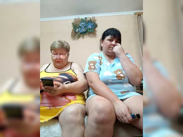 Live трансляция SweetLenaandNatalia - slutnetki.online