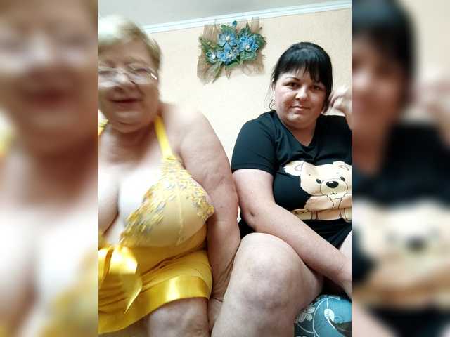 секс с SweetLenaandNatalia