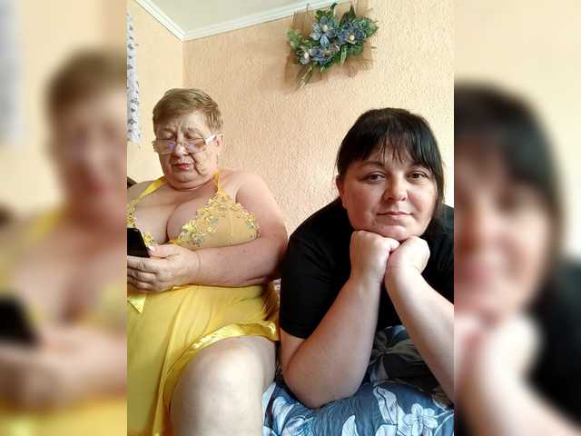 Live трансляция SweetLenaandNatalia - slutnetki.online