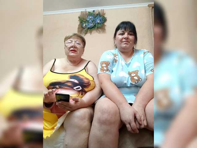 Live трансляция SweetLenaandNatalia - slutnetki.online