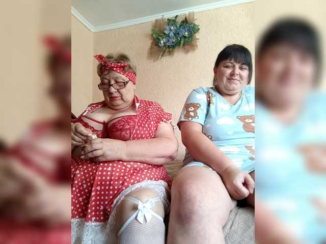 Live трансляция SweetLenaandNatalia - slutnetki.online