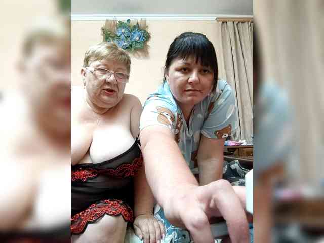 SweetLenaandNatalia webcam