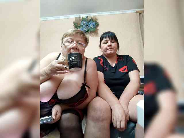 SweetLenaandNatalia webcam