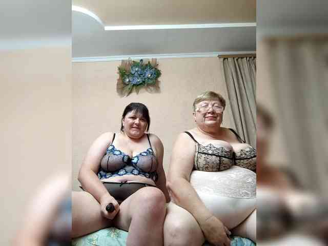 SweetLenaandNatalia webcam