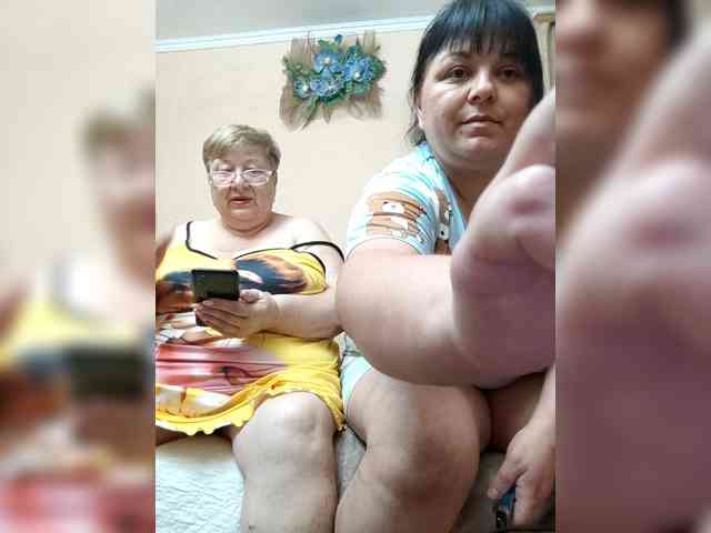 SweetLenaandNatalia webcam