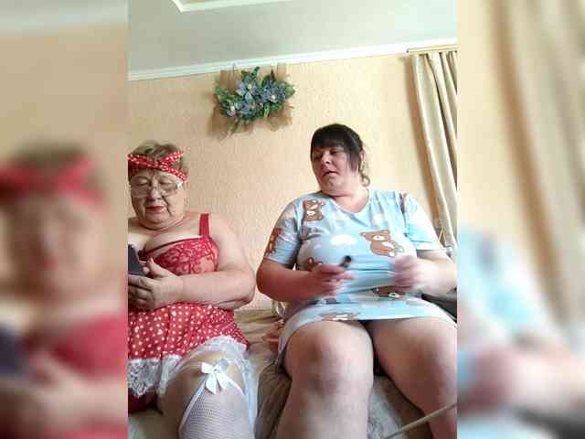 SweetLenaandNatalia webcam