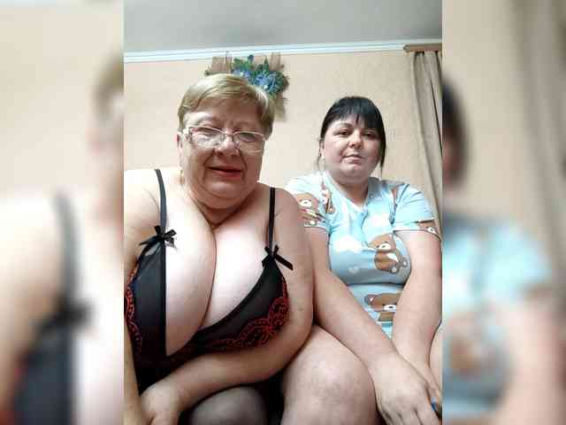 SweetLenaandNatalia webcam