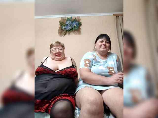 SweetLenaandNatalia webcam