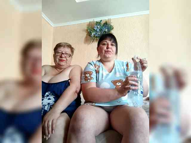SweetLenaandNatalia webcam