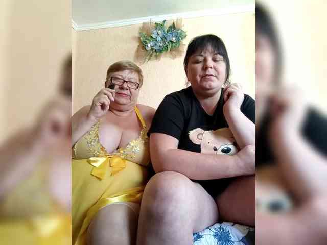SweetLenaandNatalia webcam