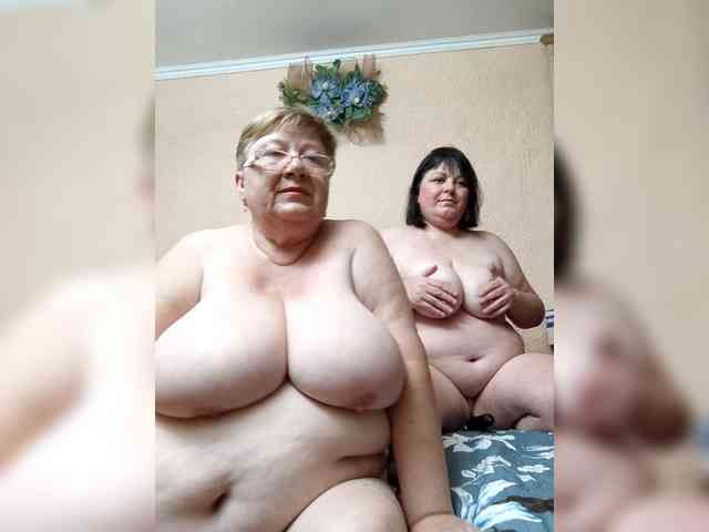 Model: SweetLenaandNatalia