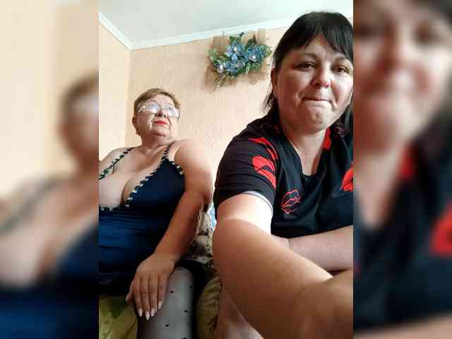 SweetLenaandNatalia webcam
