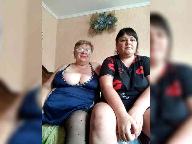 SweetLenaandNatalia webcam