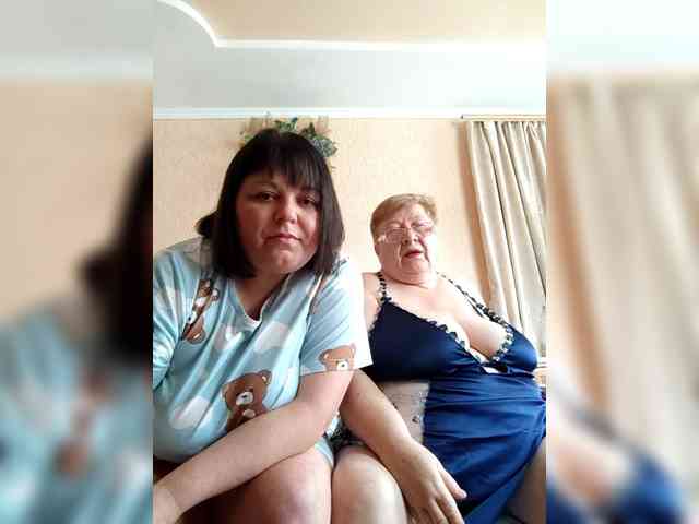 SweetLenaandNatalia webcam