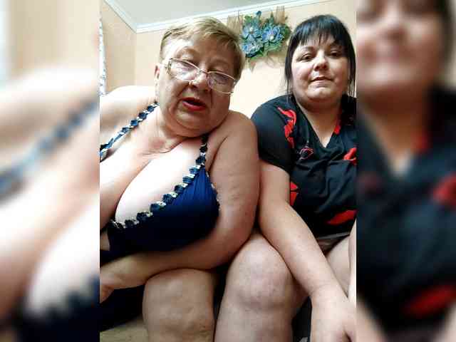 SweetLenaandNatalia webcam