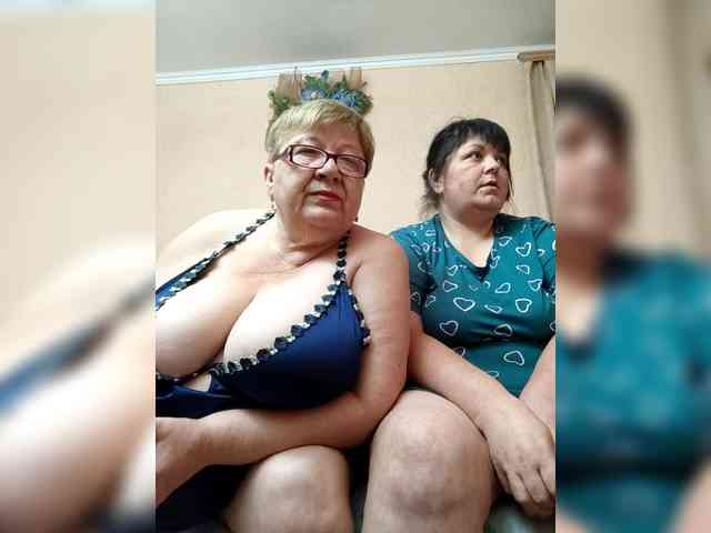 SweetLenaandNatalia webcam
