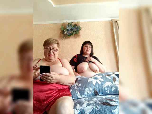 Model: SweetLenaandNatalia