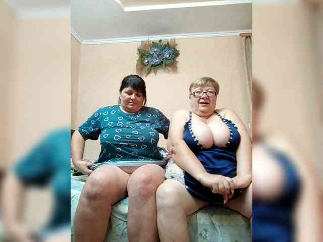 SweetLenaandNatalia webcam