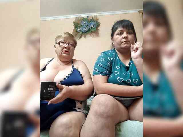 SweetLenaandNatalia webcam
