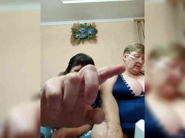 SweetLenaandNatalia webcam