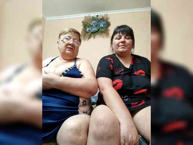 SweetLenaandNatalia webcam