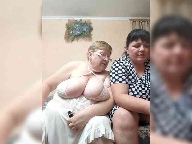 SweetLenaandNatalia webcam