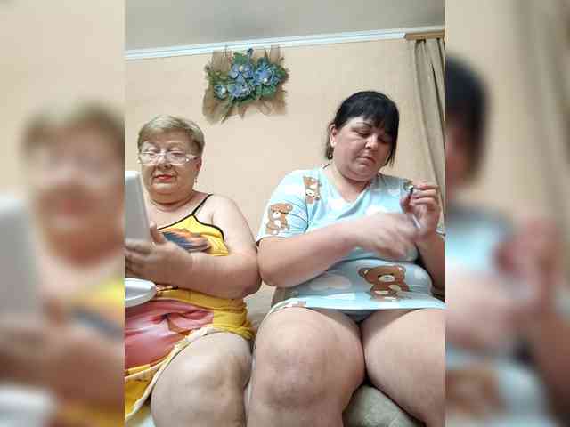 SweetLenaandNatalia webcam