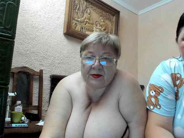 SweetLenaandNatalia webcam