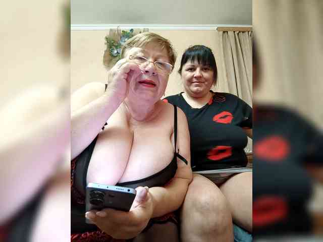 SweetLenaandNatalia webcam