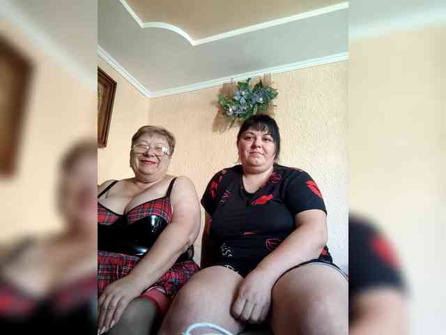 SweetLenaandNata... Live Webcam on BongaCams