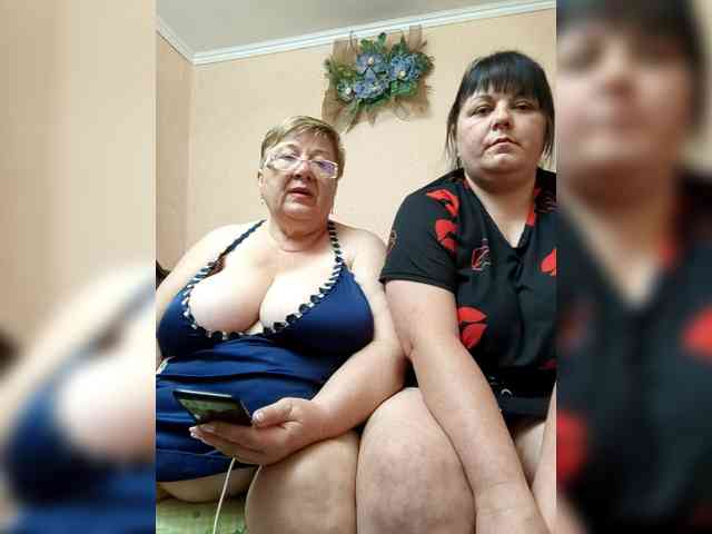 SweetLenaandNatalia webcam