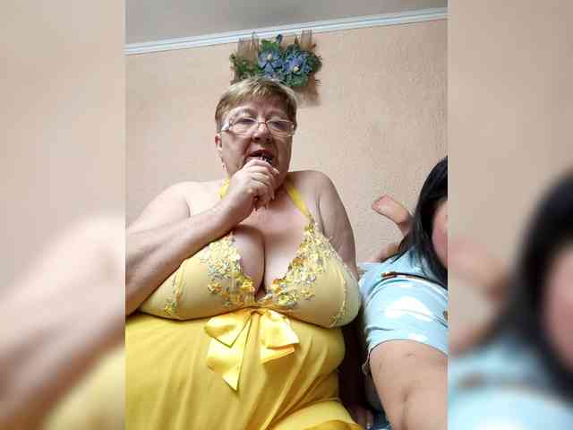 Model: SweetLenaandNatalia