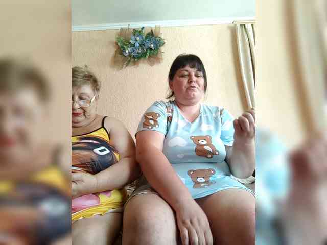 SweetLenaandNatalia webcam