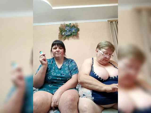 SweetLenaandNatalia webcam