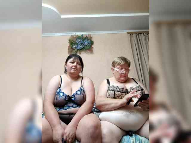 SweetLenaandNatalia webcam