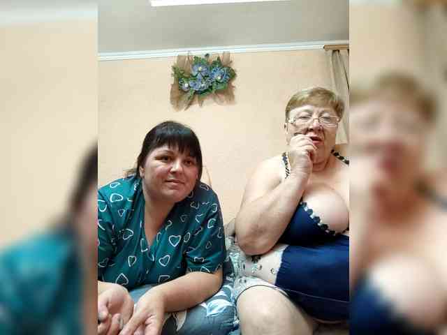SweetLenaandNatalia webcam
