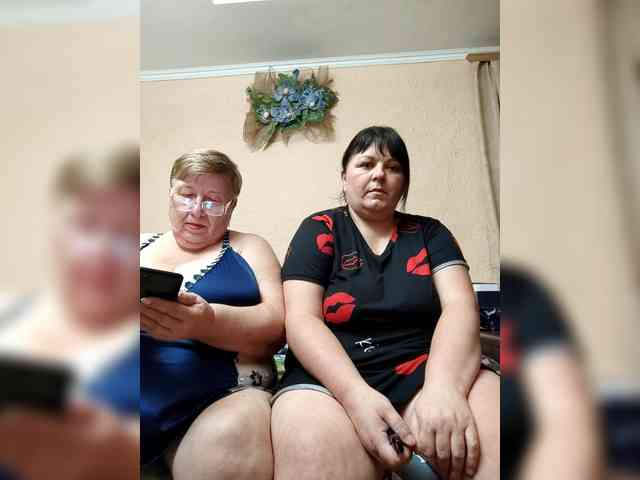 SweetLenaandNatalia webcam