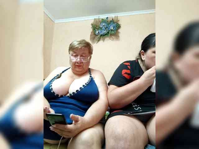 SweetLenaandNatalia webcam