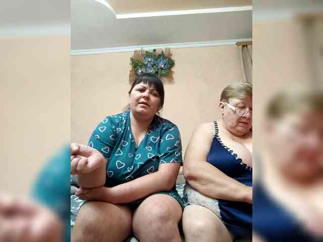 SweetLenaandNatalia webcam