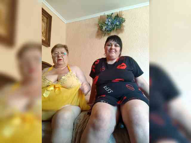 SweetLenaandNatalia webcam