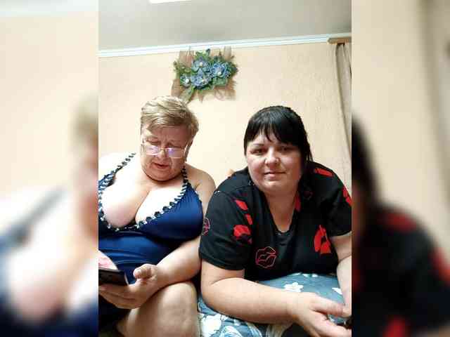 SweetLenaandNatalia webcam