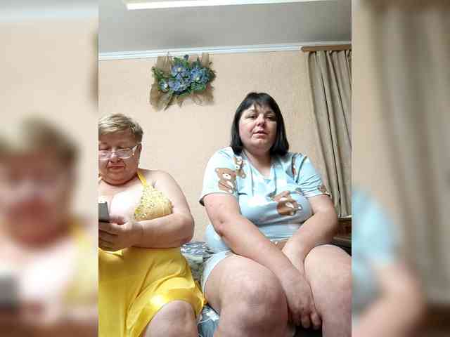 SweetLenaandNatalia webcam