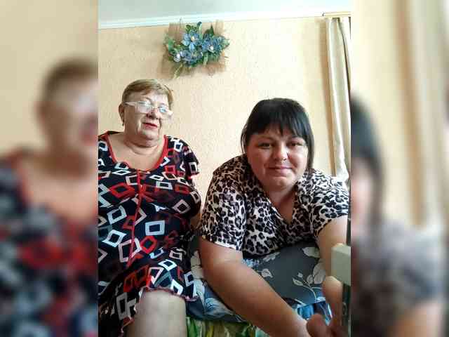 SweetLenaandNatalia webcam