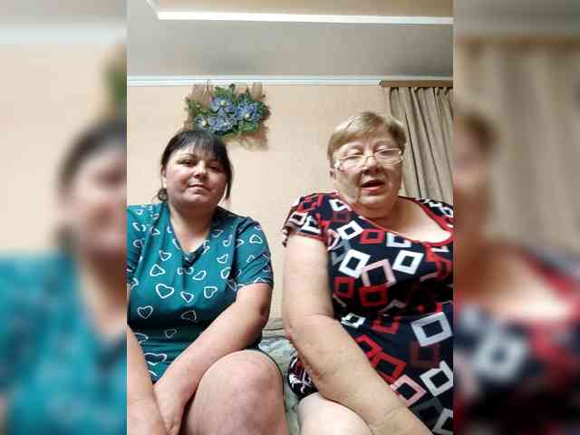 SweetLenaandNatalia webcam