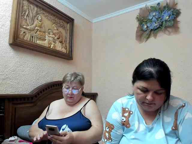 SweetLenaandNatalia webcam