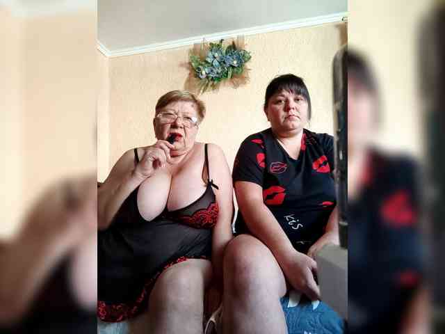 SweetLenaandNatalia webcam
